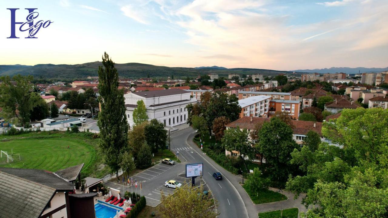 Hotel Hego (Adults Only) Hunedoara Exterior foto