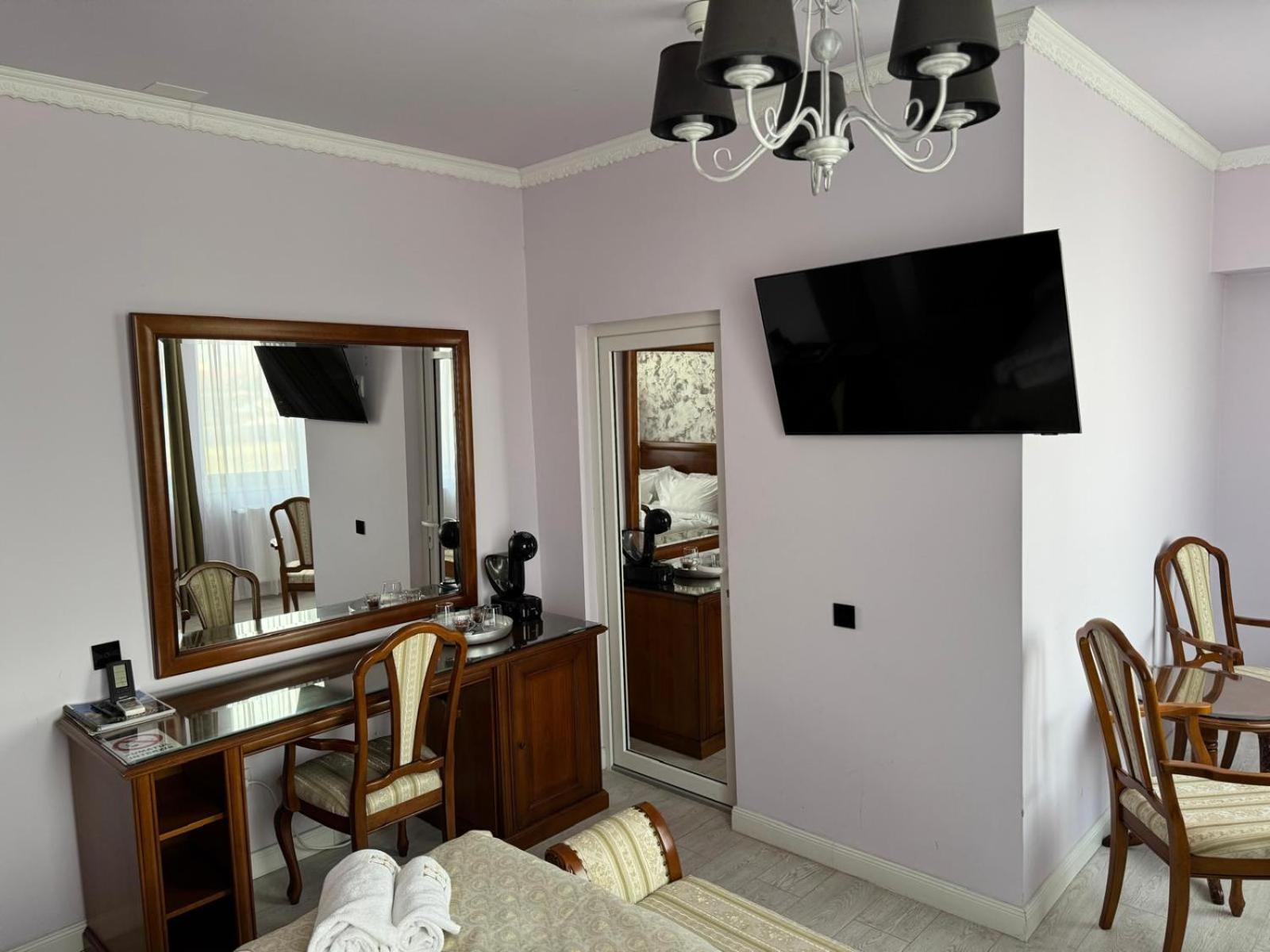 Hotel Hego (Adults Only) Hunedoara Exterior foto