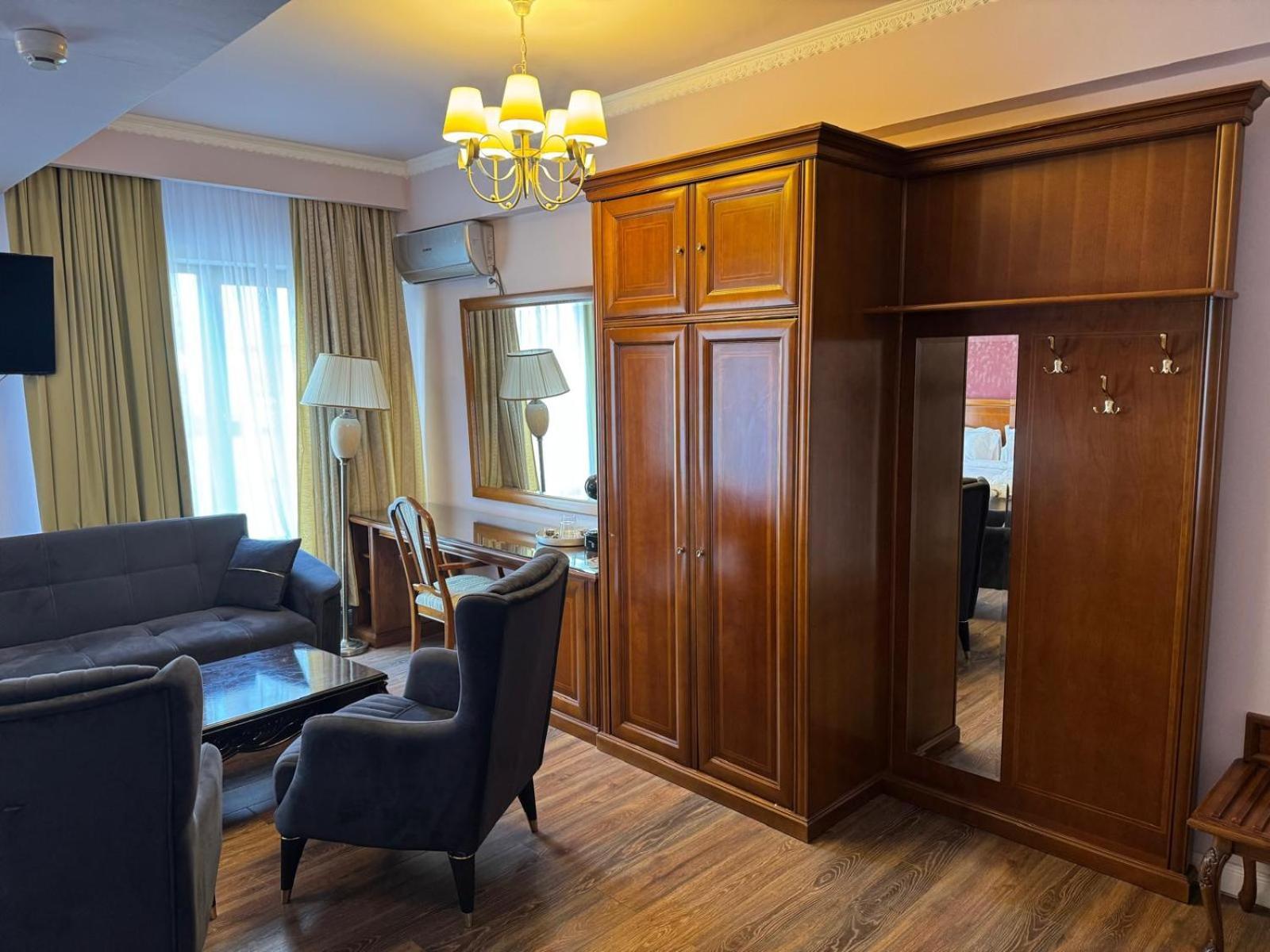 Hotel Hego (Adults Only) Hunedoara Exterior foto