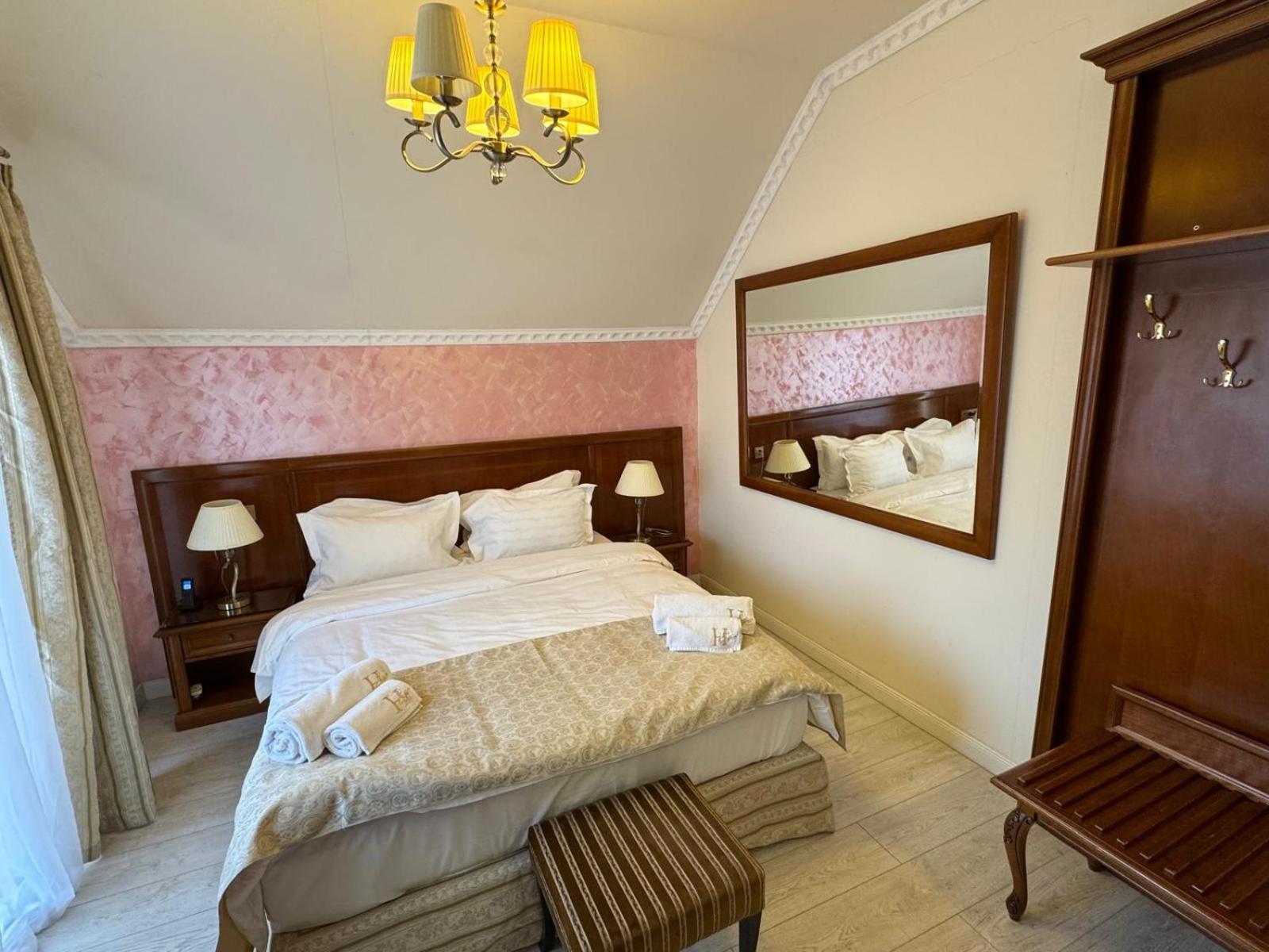 Hotel Hego (Adults Only) Hunedoara Exterior foto